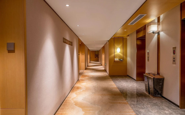 Lucky Holiday International Hotel Pazhou Convention and Exhibition Center Zhujiang New Town Branch