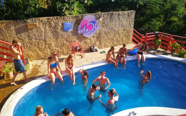 Hola Ola Hostel