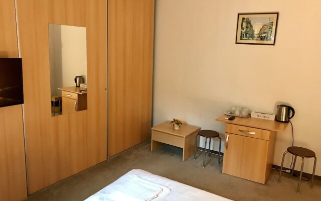Cristi's Rooms - Pensiune
