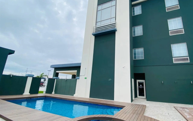 La Quinta by Wyndham Reynosa