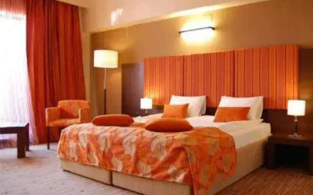 Hotel Wolf 2