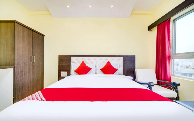 Oyo 40720 Hotel Srs Regency