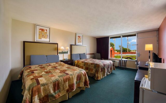 Travelodge by Wyndham Oakley