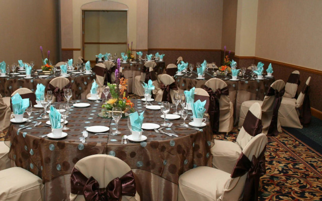 Embassy Suites by Hilton Columbus Dublin