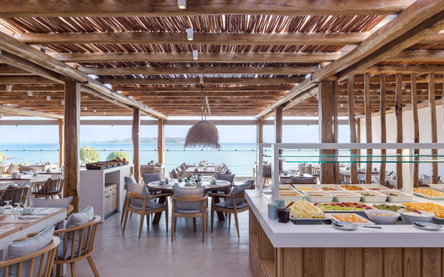 Mitsis Rinela Beach Hotel