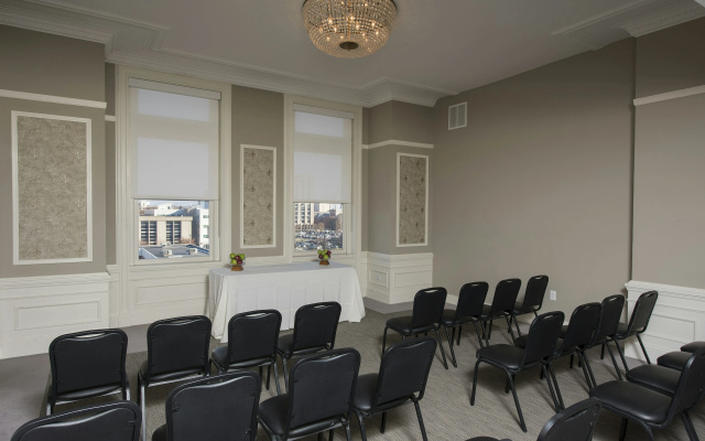 Hilton Garden Inn Louisville Downtown
