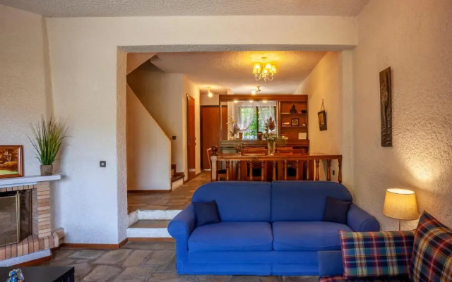 Luxury house in Elani beach 100m by the sea