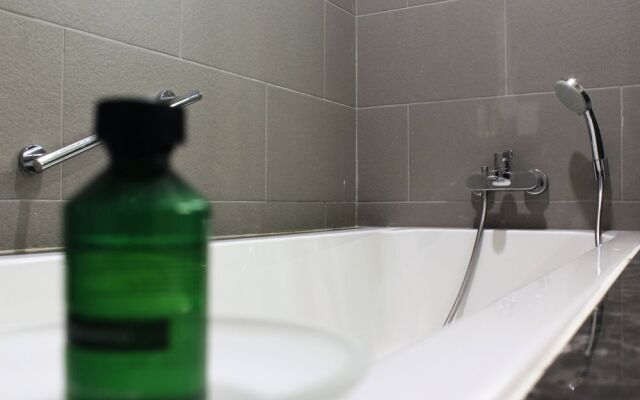 KL Short Stay @ Fraser Residence