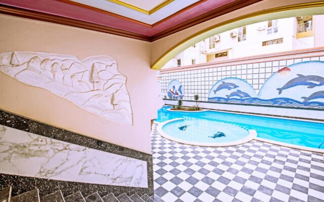Rare 2BD Marina Hotspot With Pool, Fast Free WIFI & Balcony - 2 Kitchens & 2 Bathrooms - Western Standards - Sheraton Plaza 414-415