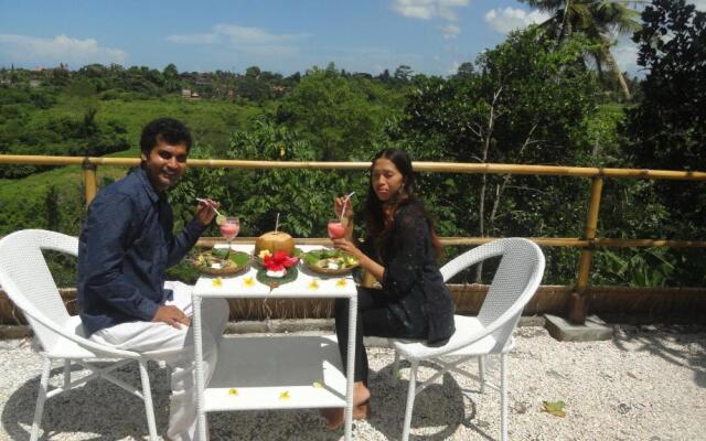Putu Yoga Bungalow