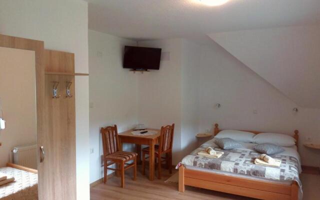 Guest House Lipov Hlad