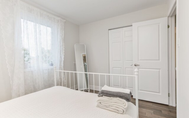 QuickStay - Stunning 4bdrm House in Vaughan