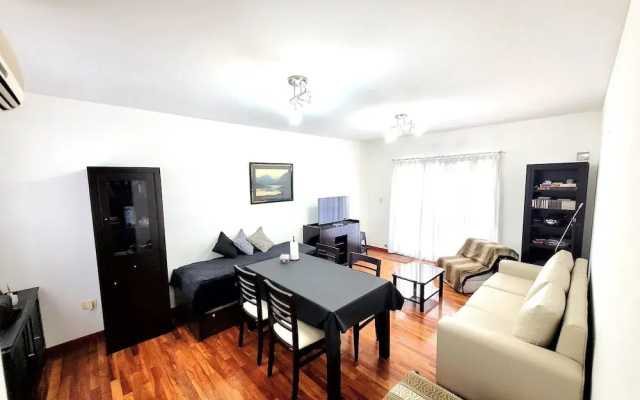 Centrico y muy Completo Departamento