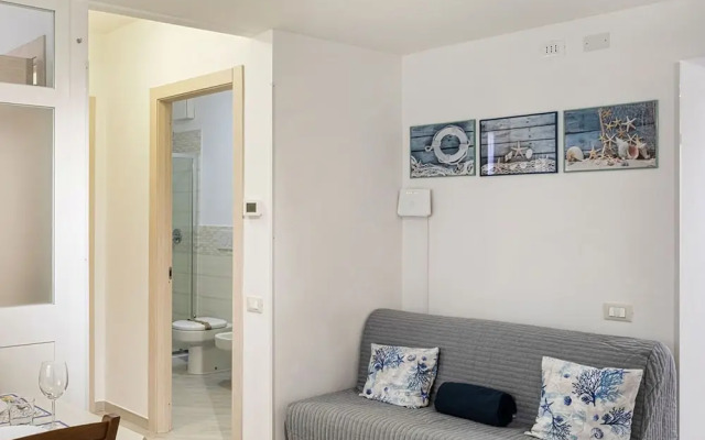 Comfy Apartment Near the Harbor by Wonderful Italy