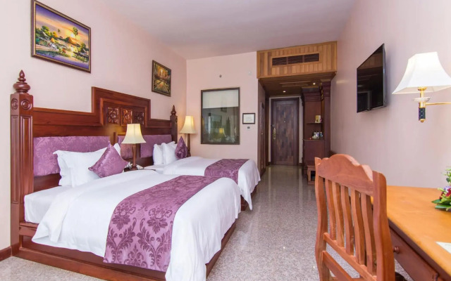 Phnom Penh Era Hotel