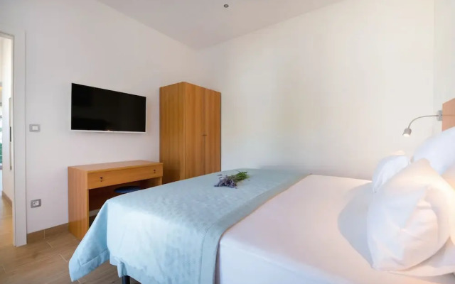 Beach Residences Caroline