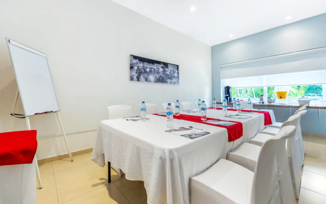 Comfort Inn Puerto Vallarta Golfside & Marina