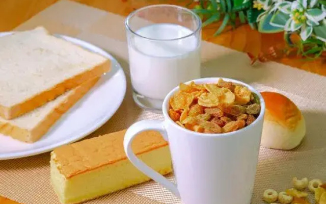 Borrman Hotel (Zhanjiang Impression Hui Chikan Old Street)