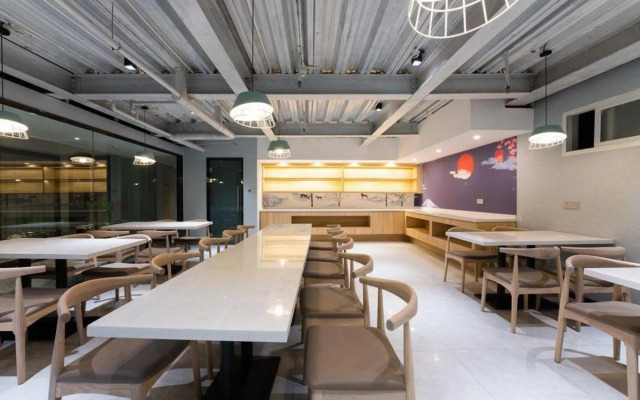 Homeinn Ripple Hotel (Nanjing Gucheng Lake Wetland Park)