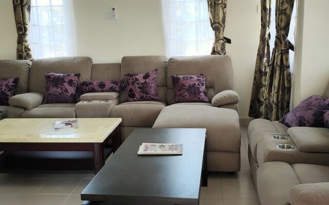 Azanza Mtwapa Holiday Home-B