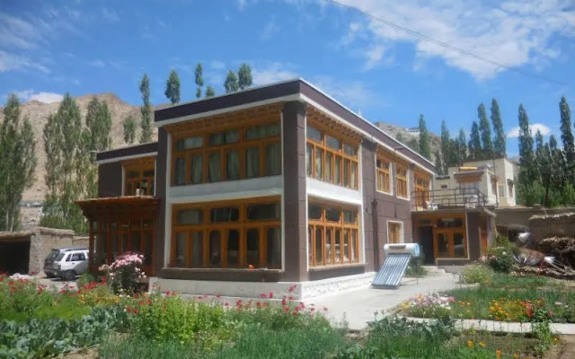 Sangto Green Guest House