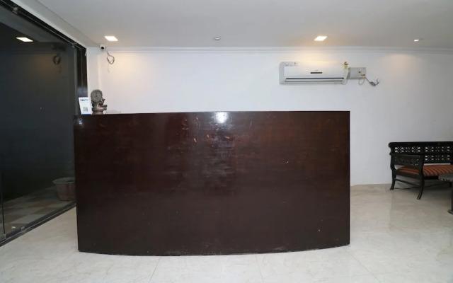 Capital O 23652 The Retreat