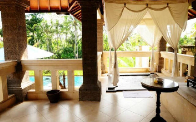 The Aura Private Villa