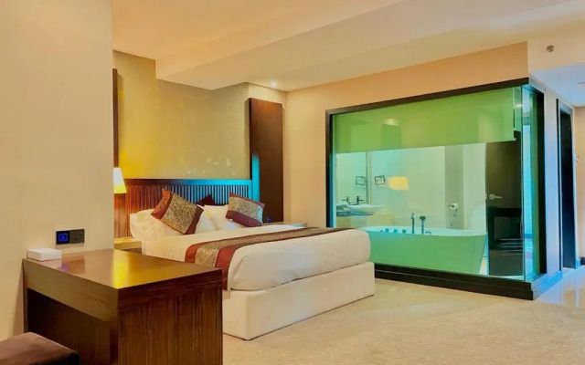 Royale Signature Hotel