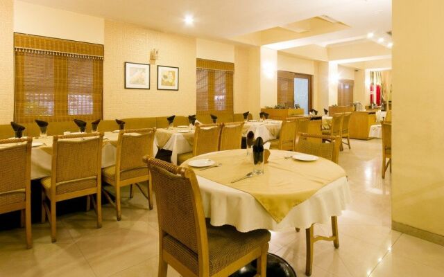 FabHotel Gandharva Shivajinagar
