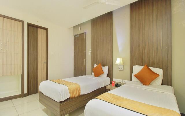 Capital O 1607 Ranas Residency