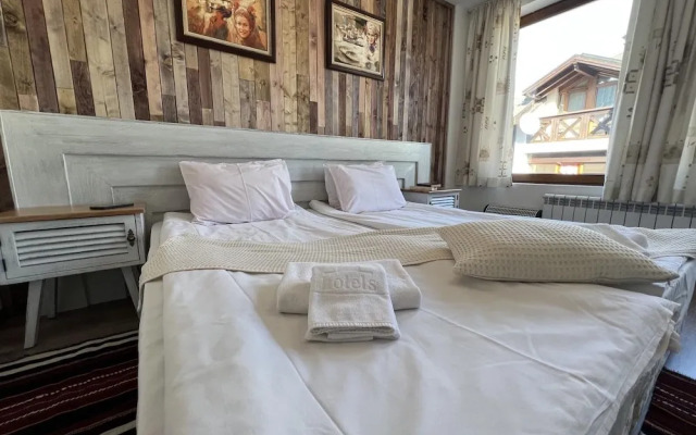 Room in Apartment - Granat Maisonette - Next to Gondola Lift, Ideal for 4 Guests