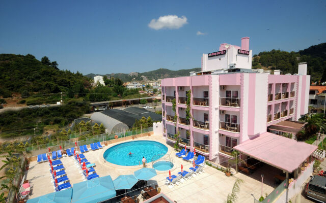 Rosy Hotel