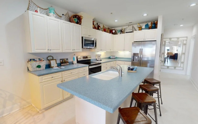 Desoto Beach Club 304