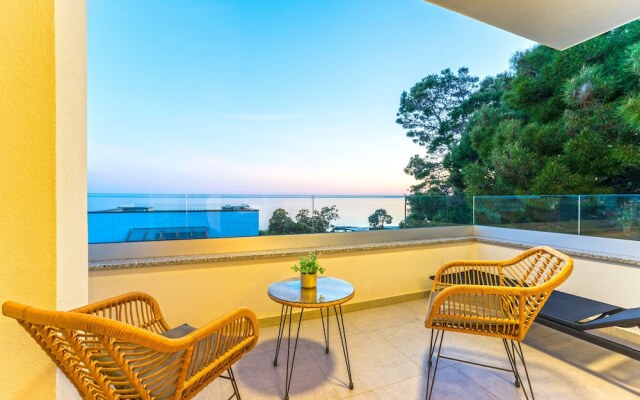 Penthouse Apartment Perla with Jacuzzi