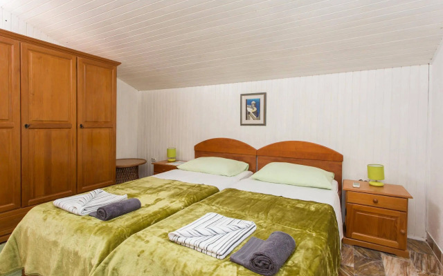 Guest House J&J
