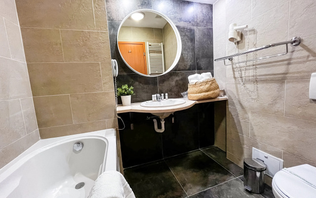 Hotel Carpathia