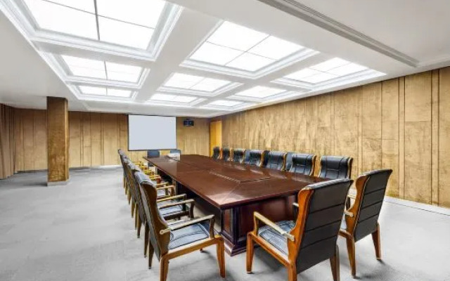 Superior Hotel (Anping Shenggu Anman)