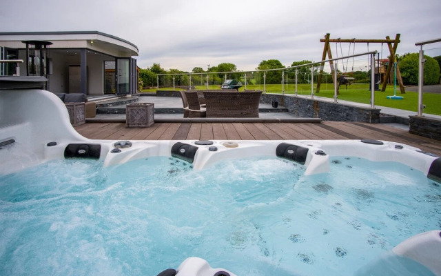 Knights Rest - 4 Bedroom - Princes Gate