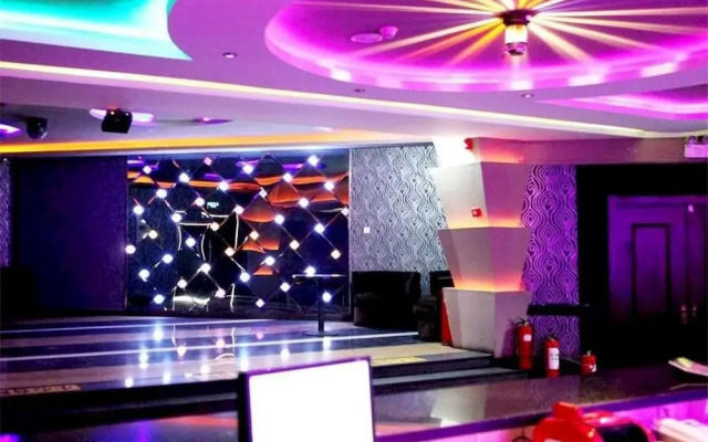 Lanjing Minghai Hotel
