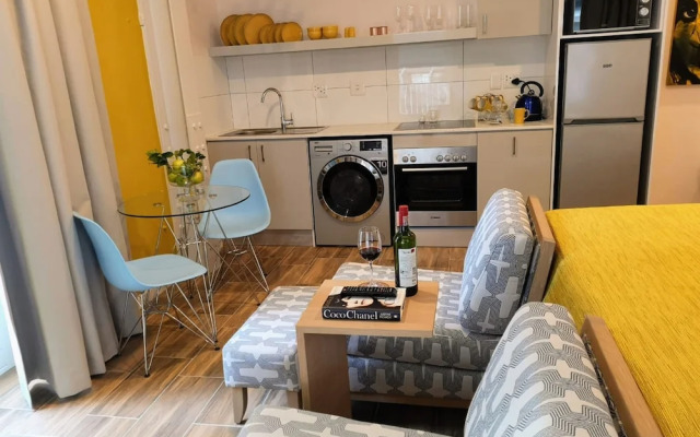 Urban Oasis ApartHotel