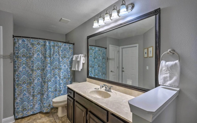Beautiful Navarre Getaway w/ Private Pool!