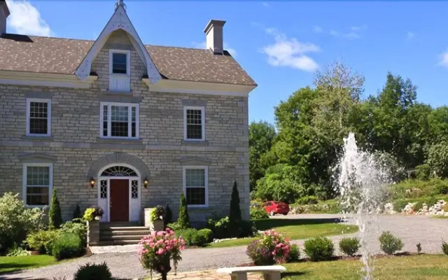 Clyde Hall Bed and Breakfast