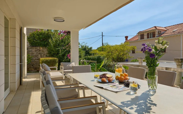 Hedera Estate, Villa Hedera III