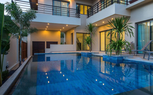 Saiyuan Estate by TropicLook