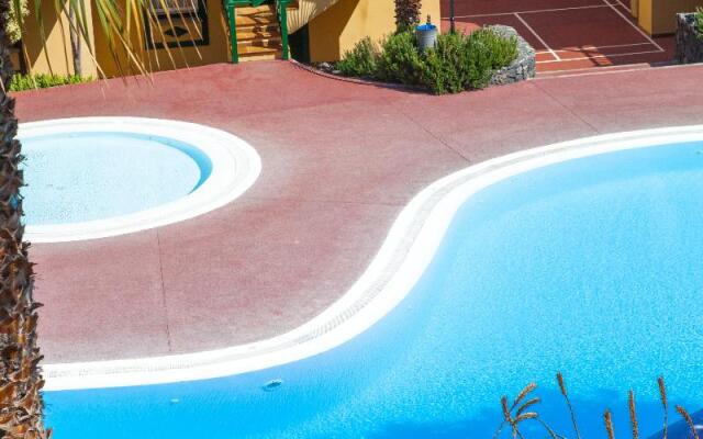 Apartamentos Oasis San Antonio