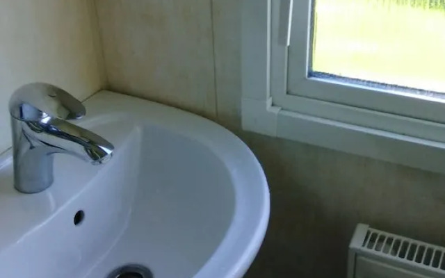 Inviting 3 Bedrooms Caravan gas Central Heating