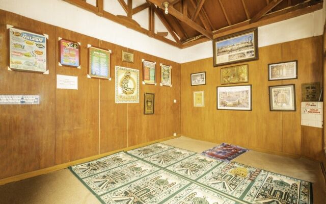 OYO 1945 Hotel Bali Indah