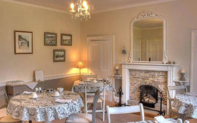 Goss Hall Bed & Breakfast