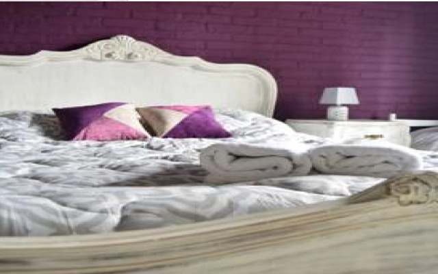 Pastora Suites & Hostel