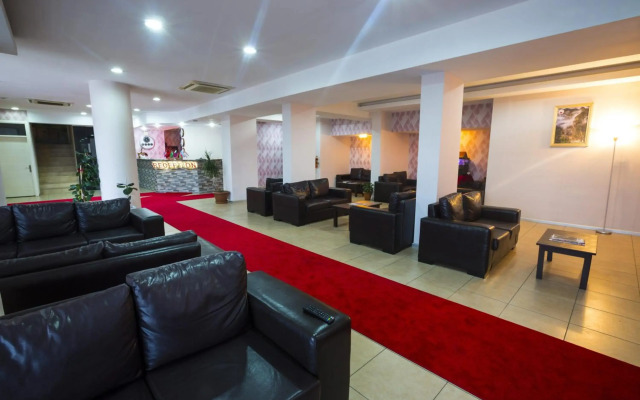 Arsen Hotel
